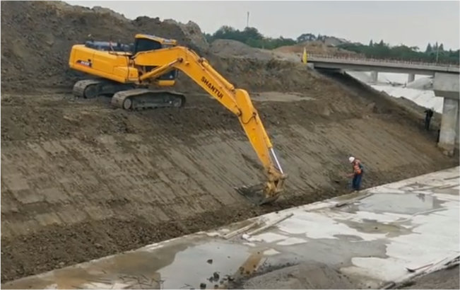 76f8115f93744db9a8490d6fb44bbff5